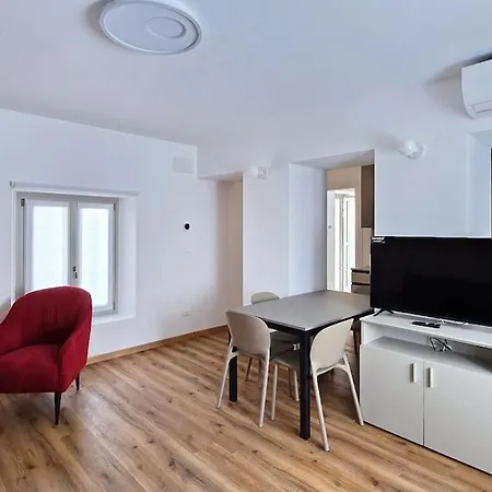 Апартаменты Monolocale Centro Storico Новара